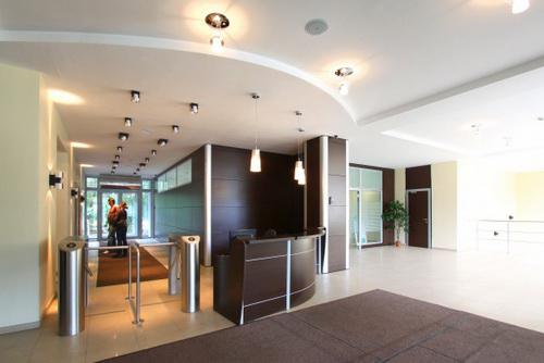 Бизнес-центр "Варшавский" (Москва, Варшавское шоссе, 42) – фото Бизнес-центр "Варшавский" – фото объекта